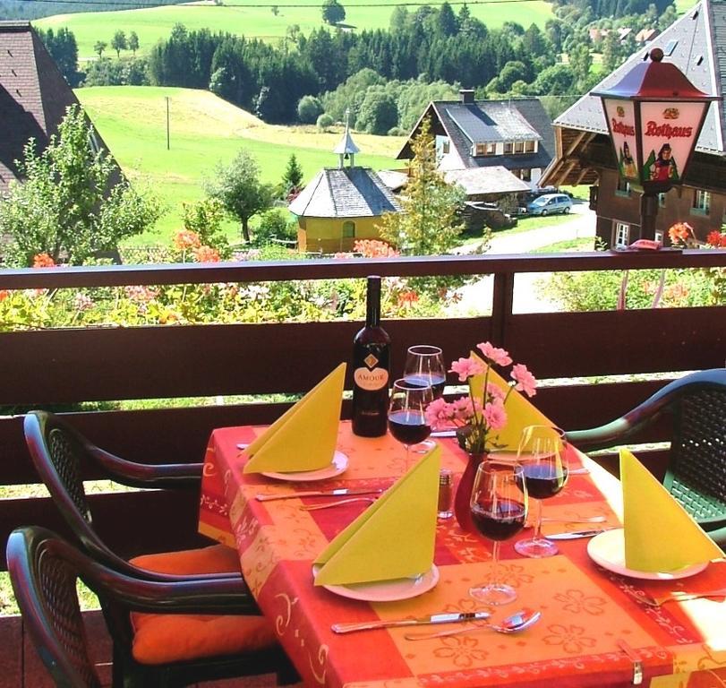 Hotel Landgasthof Adler Altenrond エクステリア 写真