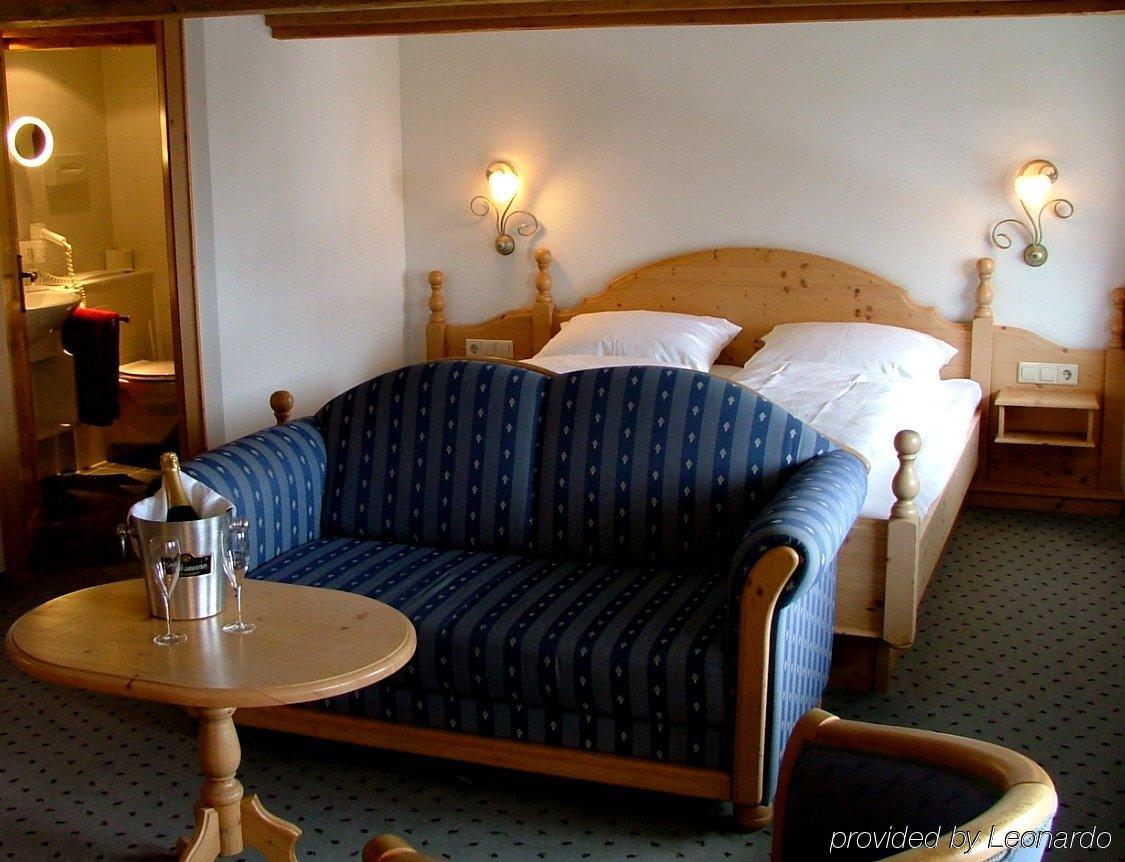 Hotel Landgasthof Adler Altenrond エクステリア 写真