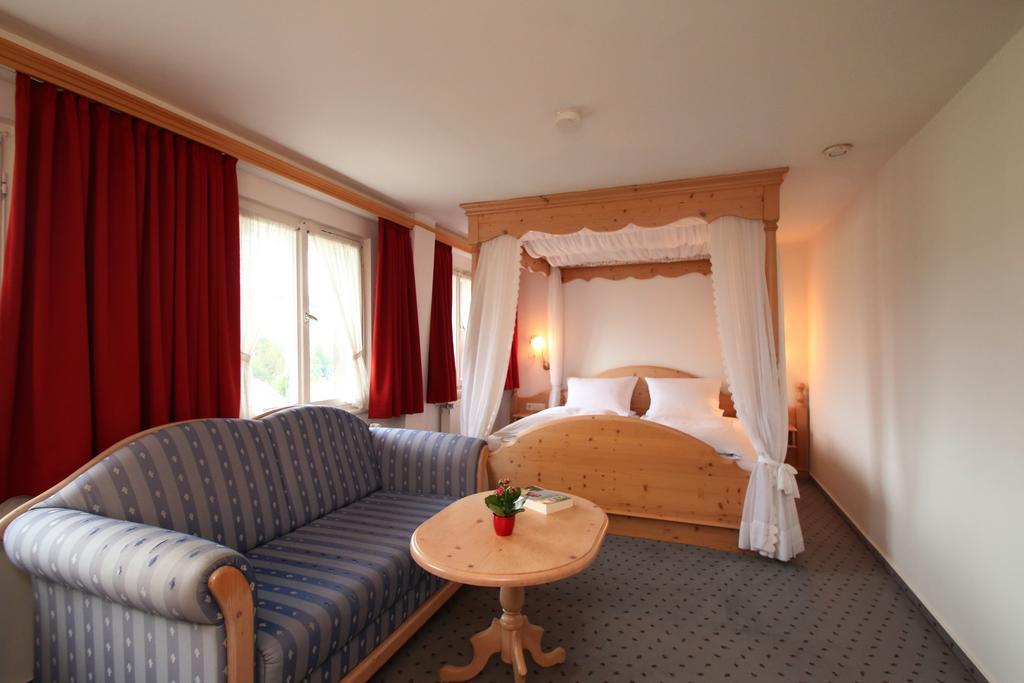 Hotel Landgasthof Adler Altenrond エクステリア 写真