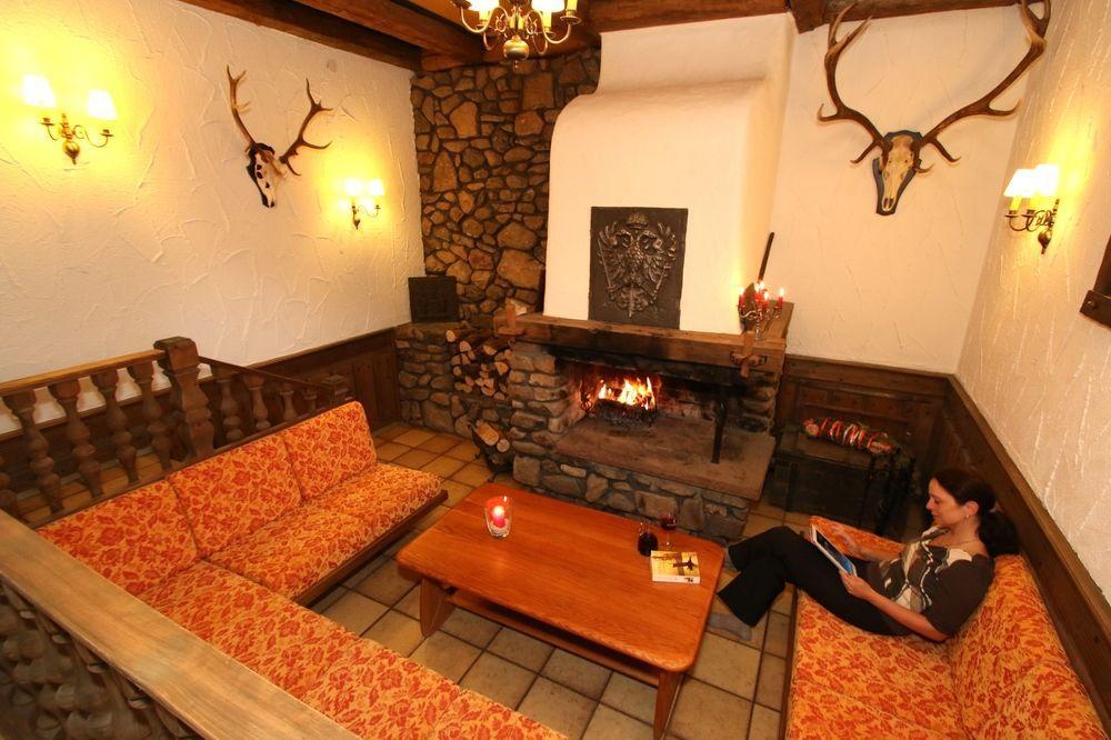 Hotel Landgasthof Adler Altenrond エクステリア 写真
