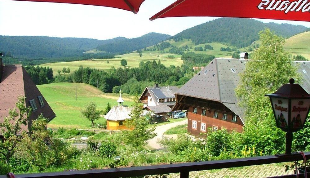 Hotel Landgasthof Adler Altenrond エクステリア 写真