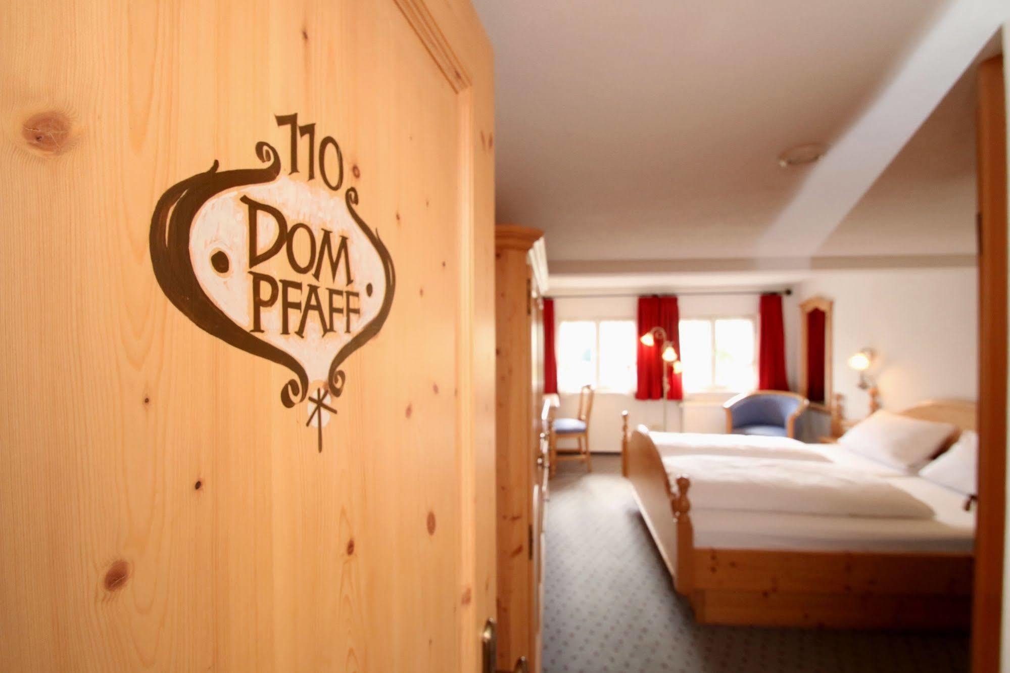 Hotel Landgasthof Adler Altenrond エクステリア 写真